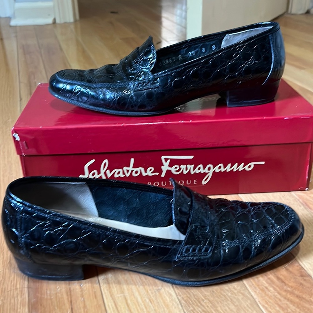🎉Host Pick🎉 Ferragamo VTG Nevada Nero Calf Croc 🐊 loafers in black, sz 8b